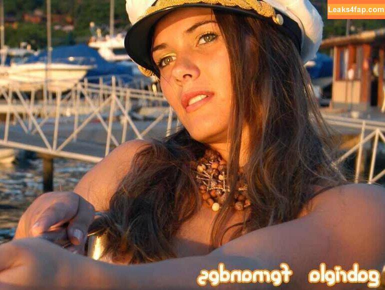 Virgula Girl /  leaked photo photo #7368