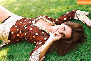 Virgula Girl фото #7088