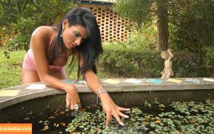 Virgula Girl photo #7118