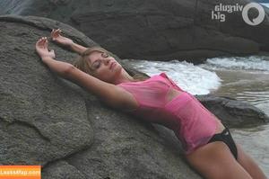 Virgula Girl photo #7244