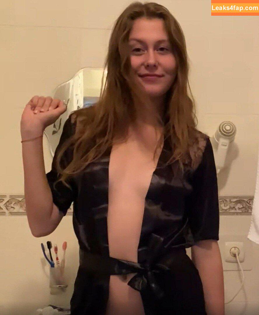 _vitaniemi01 / bloom.xvi / nayane_vitali01 / vitaniemi leaked photo photo #0130