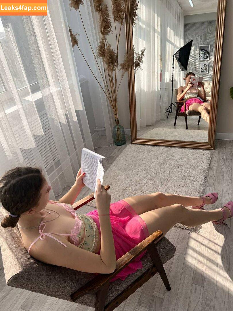 _vitaniemi01 / bloom.xvi / nayane_vitali01 / vitaniemi leaked photo photo #0146