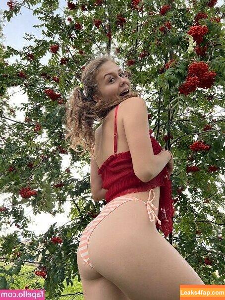 _vitaniemi01 / bloom.xvi / nayane_vitali01 / vitaniemi leaked photo photo #0163