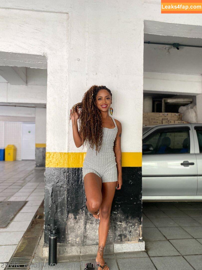 vitoria_alves / vitoriaalves02__ leaked photo photo #0054