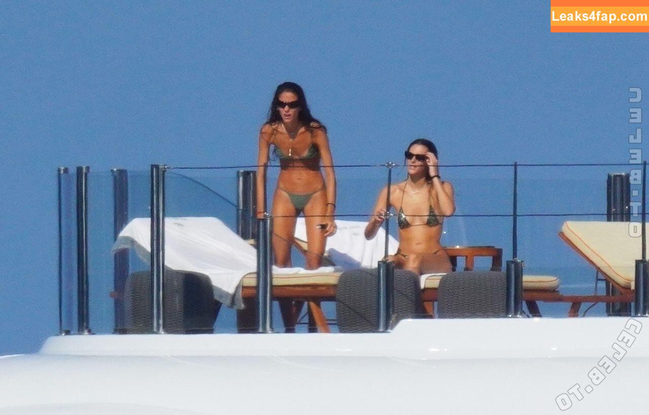 Vittoria Ceretti / vittoria leaked photo photo #0374