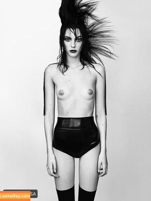 Vittoria Ceretti photo #0007