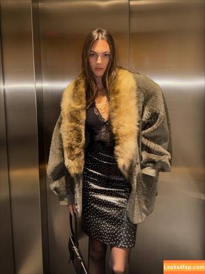 Vittoria Ceretti photo #0368