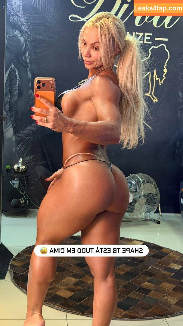 Vivi Winkler / viviwinkler слитое фото фото #0378