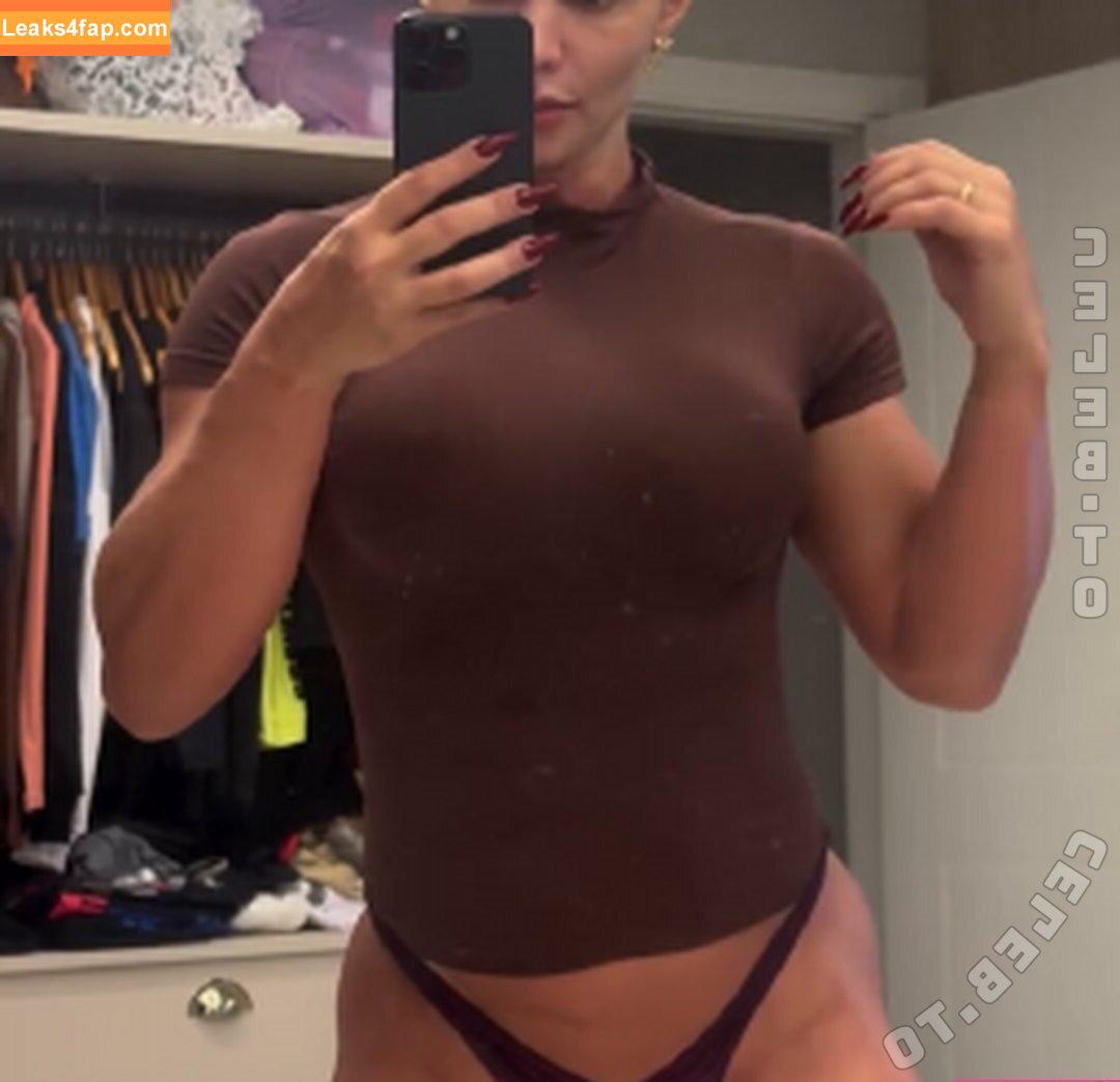 Vivi Winkler / ViviWinkler4 / https: / viviwinkler / viviwinkleroficial leaked photo photo #0397