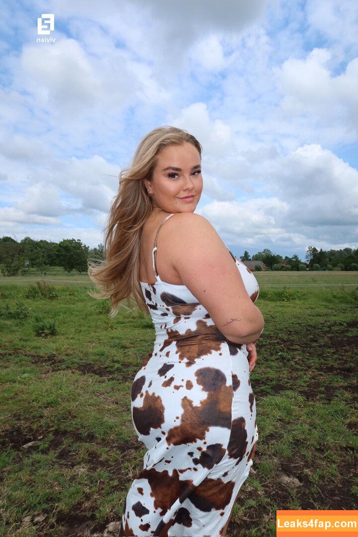 Vivian Bron / vivianlilianebron leaked photo photo #0002