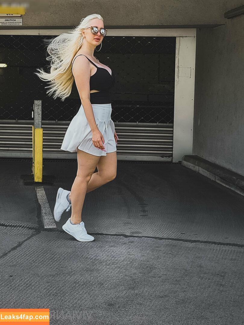 Vivian_Rose / mmmilliexx / vivianroseofficial leaked photo photo #0087