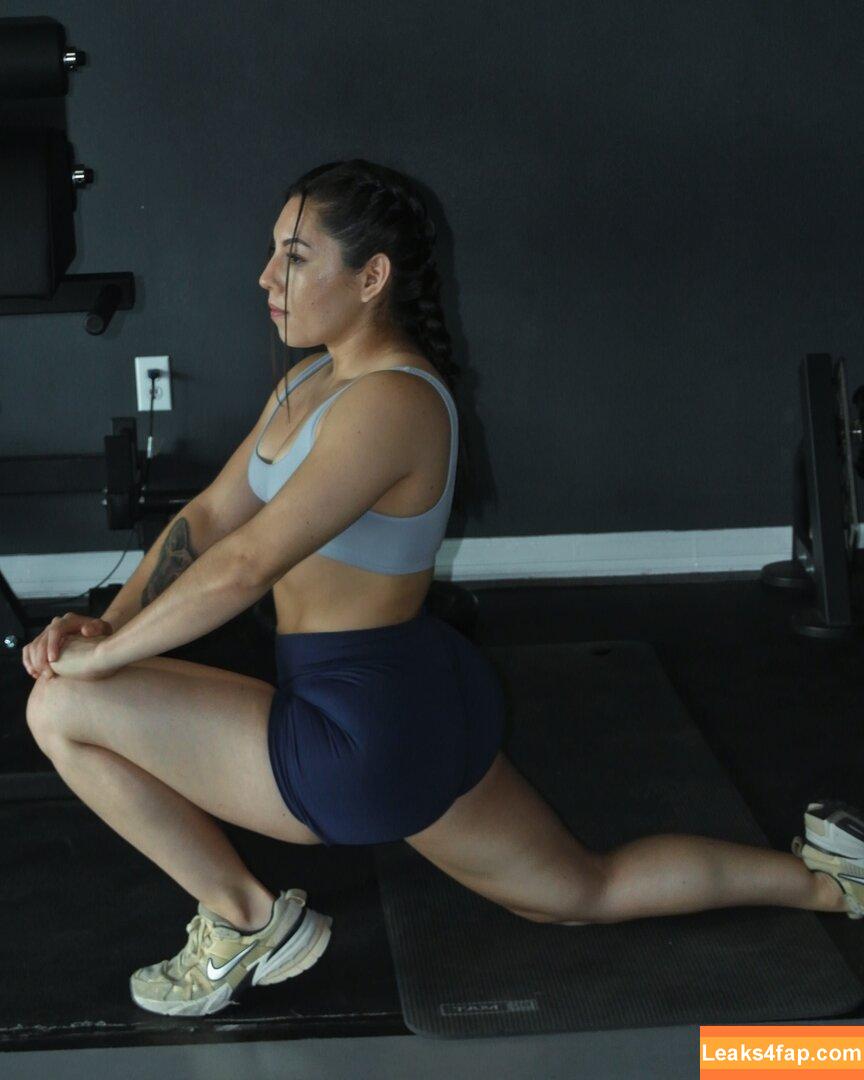 Vivian Saldana / vivi.anne.fitt leaked photo photo #0029