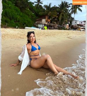 Vivian Saldana photo #0002