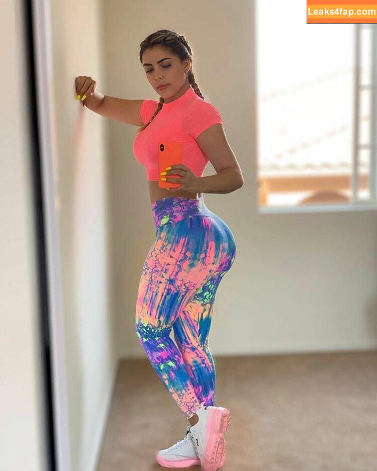 Viviane Lomelin / soyviviane / therealbrittfit / vivianelomelin leaked photo photo #0038