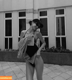 Vivie Vons photo #0001