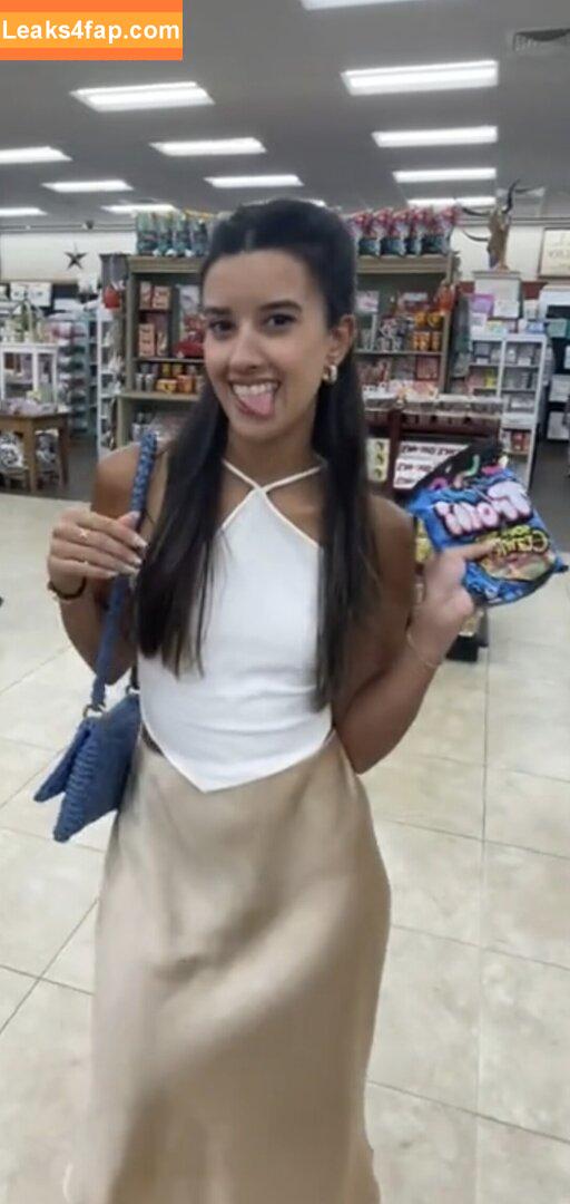 Vivreacts / vegasvittoria / viviannn_v leaked photo photo #0042