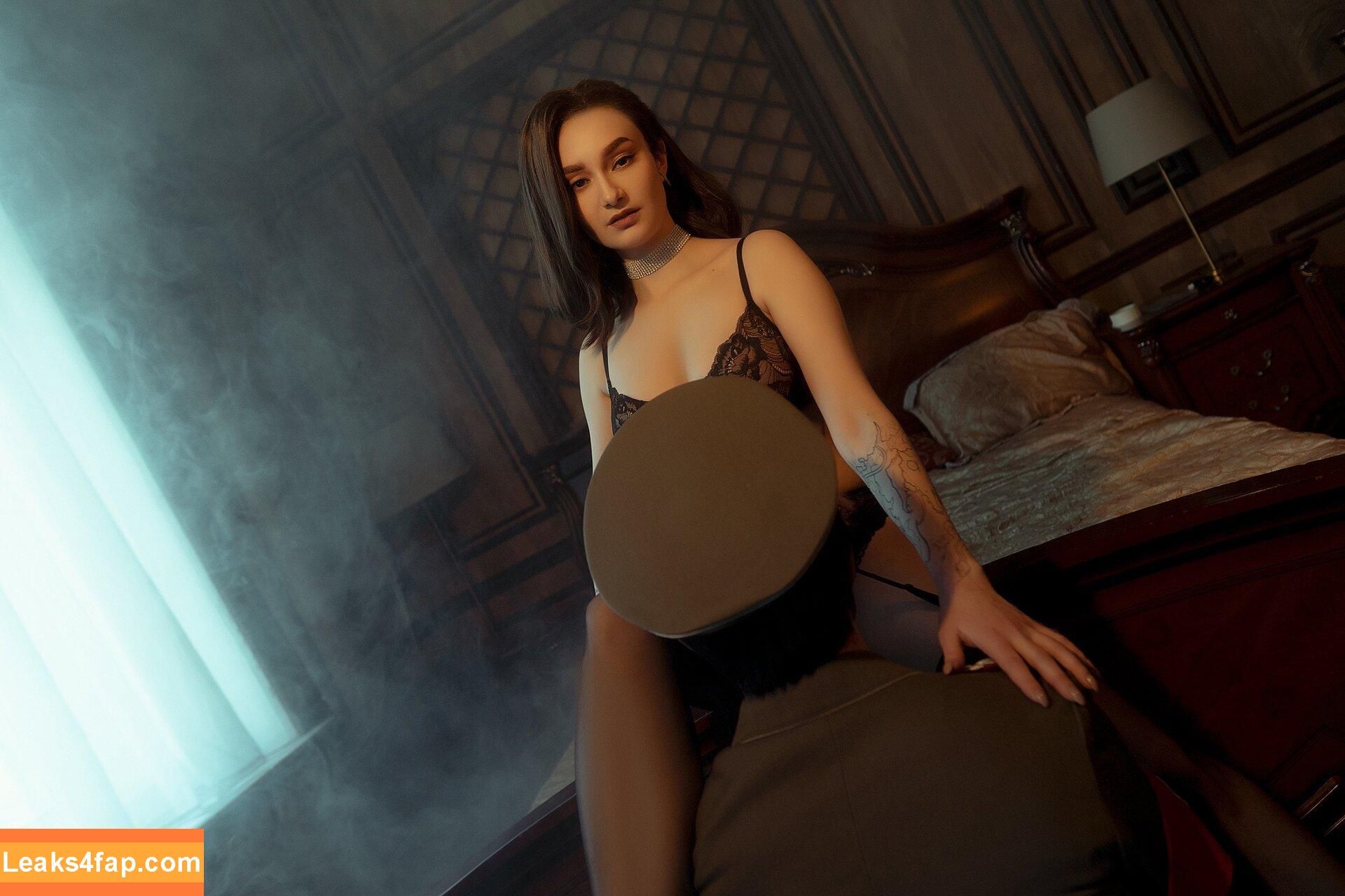 Vixena Siren / vixena_siren leaked photo photo #0208
