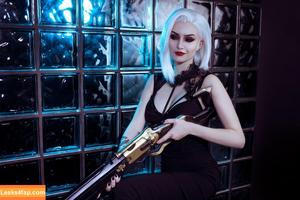 Vixena Siren photo #0027