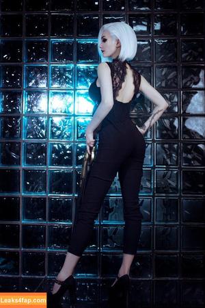 Vixena Siren photo #0028