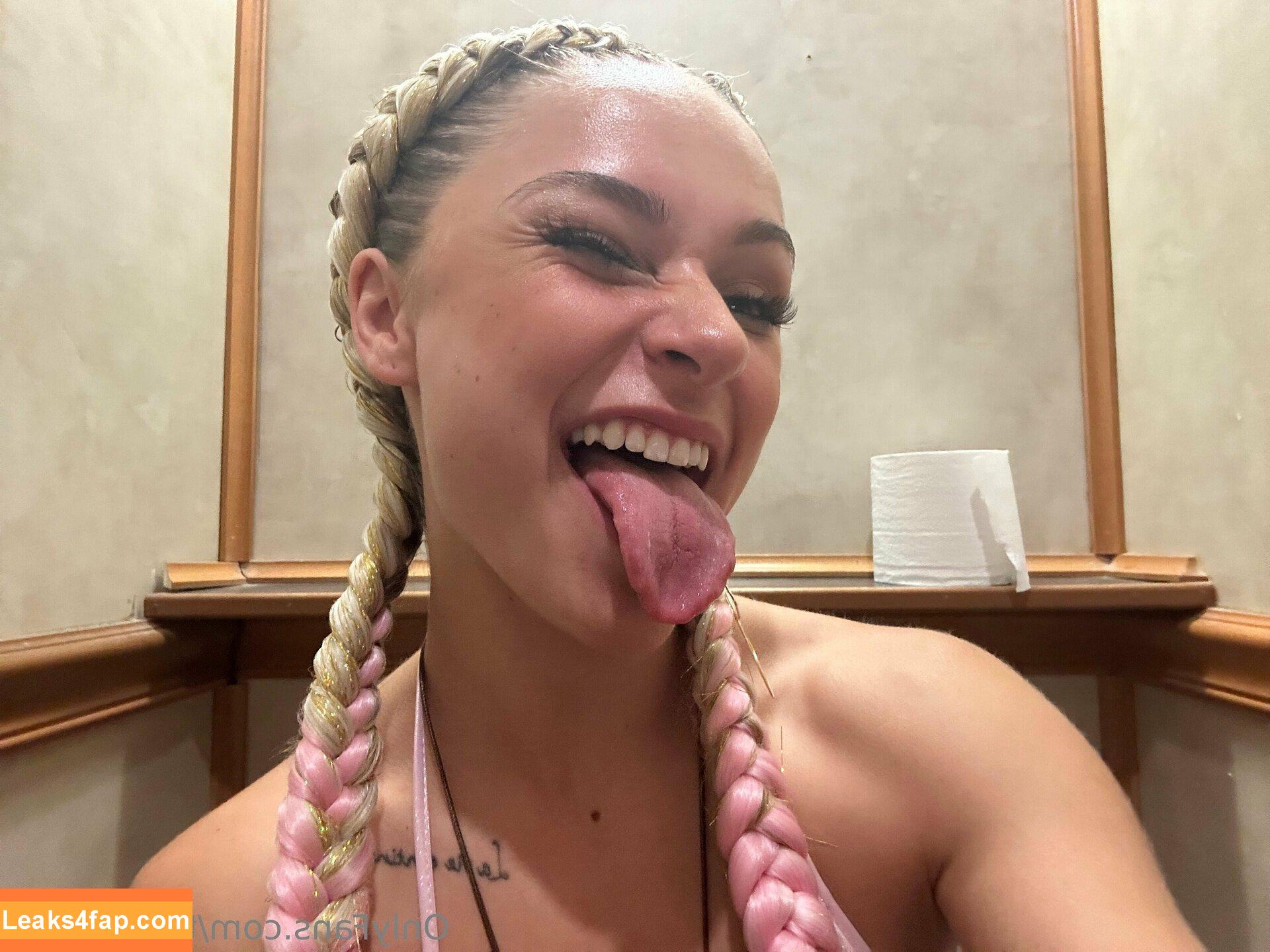 Vixengoddesss_ / iamvixxengoddess / taviathevix / vix-en-god-esss / vixen tavia leaked photo photo #0163