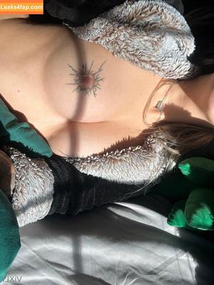 vixly photo #0001