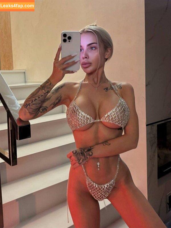 Vlada Capeloon / elisecapeloon / only_vlada / vlada.capeloon leaked photo photo #0120