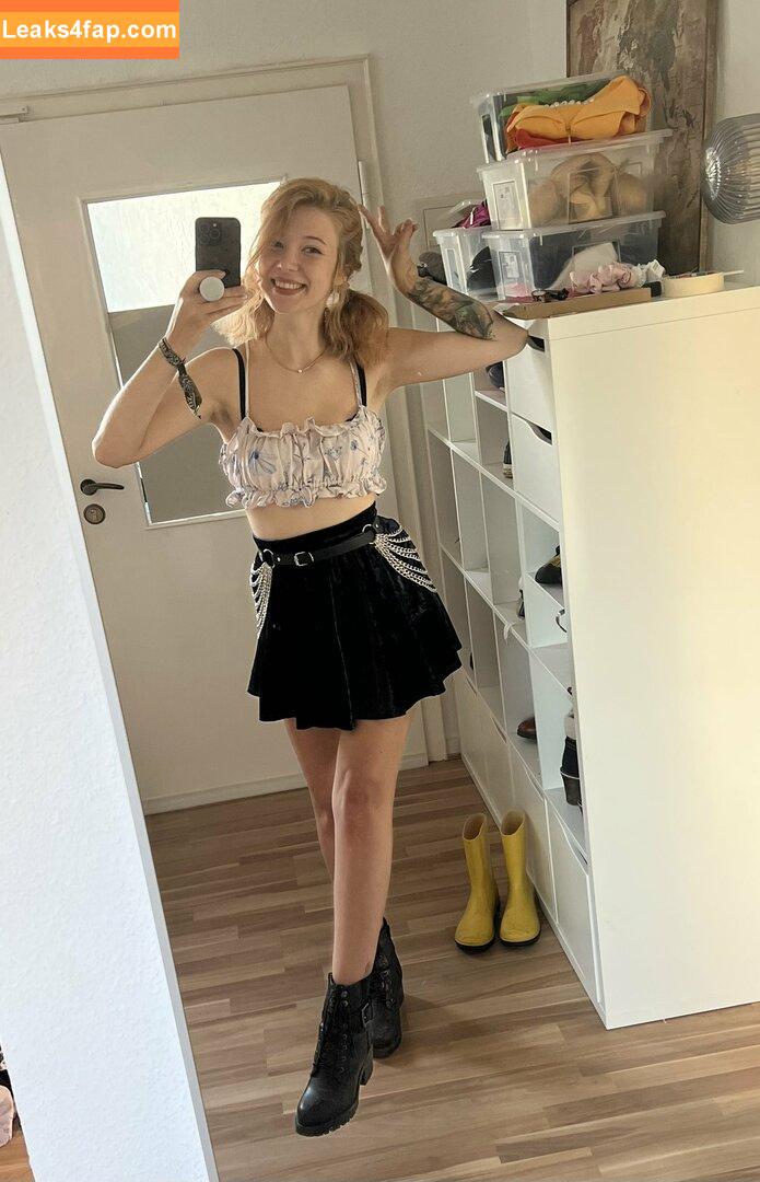 vleafnin / Frauleinfreitag / cecilia.sopenaespa leaked photo photo #0002