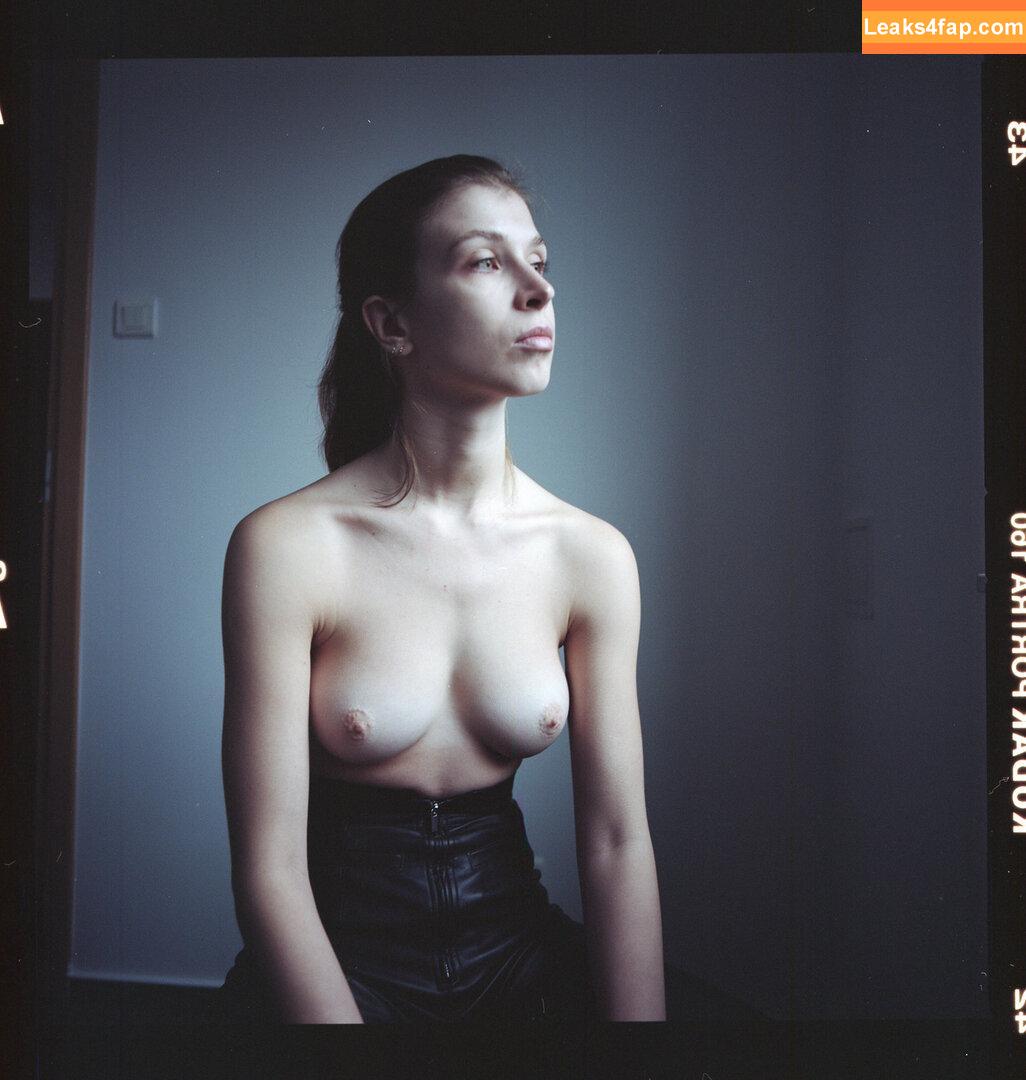 Vulpeculacallida free nudes