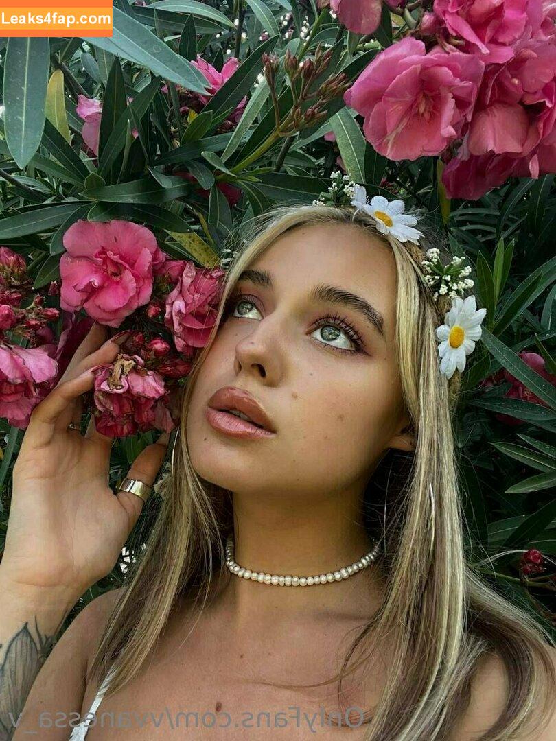 vvanessa_v / vvanessa.v leaked photo photo #0004
