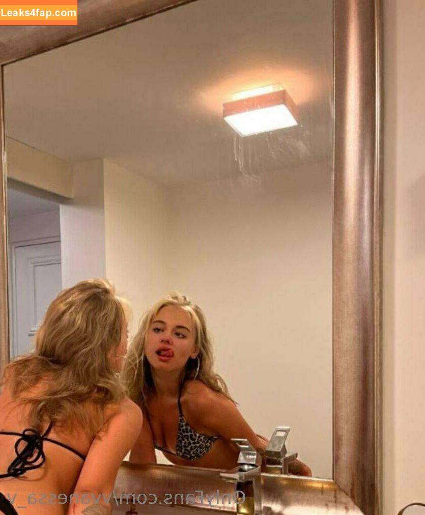 vvanessa_v / vvanessa.v leaked photo photo #0018