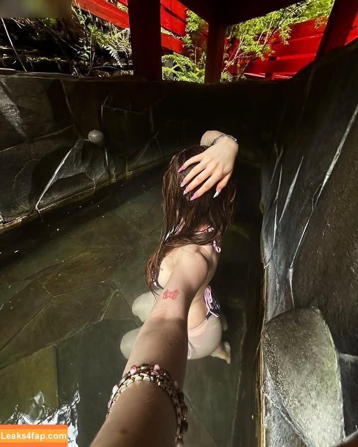 vvchrista /  leaked photo photo #0007
