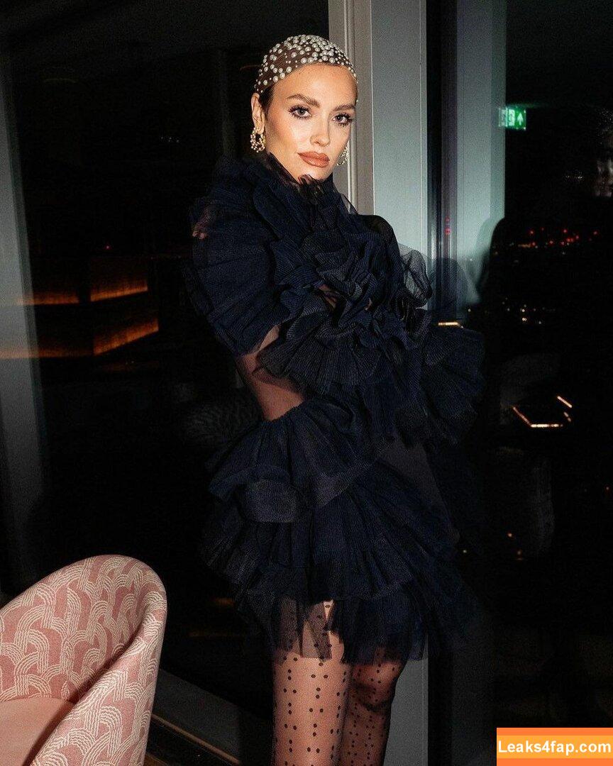Wallis Day / wallisday leaked photo photo #0010