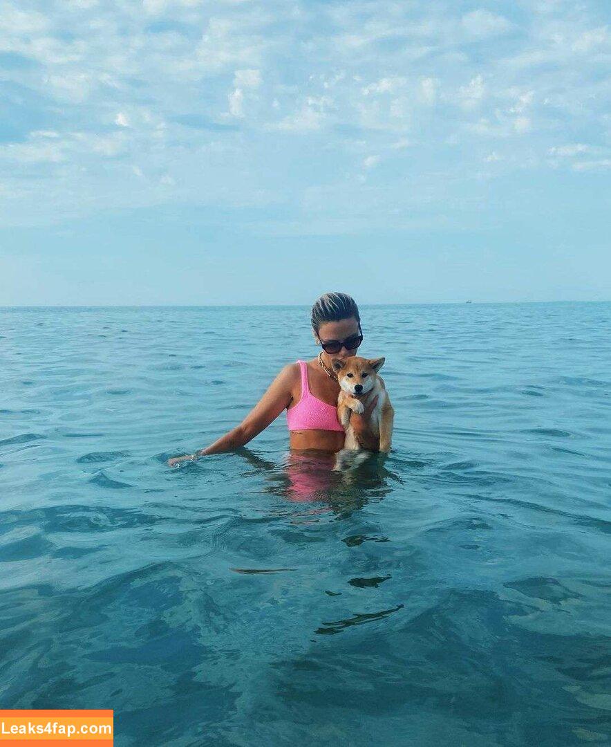 Wallis Day / wallisday leaked photo photo #0022