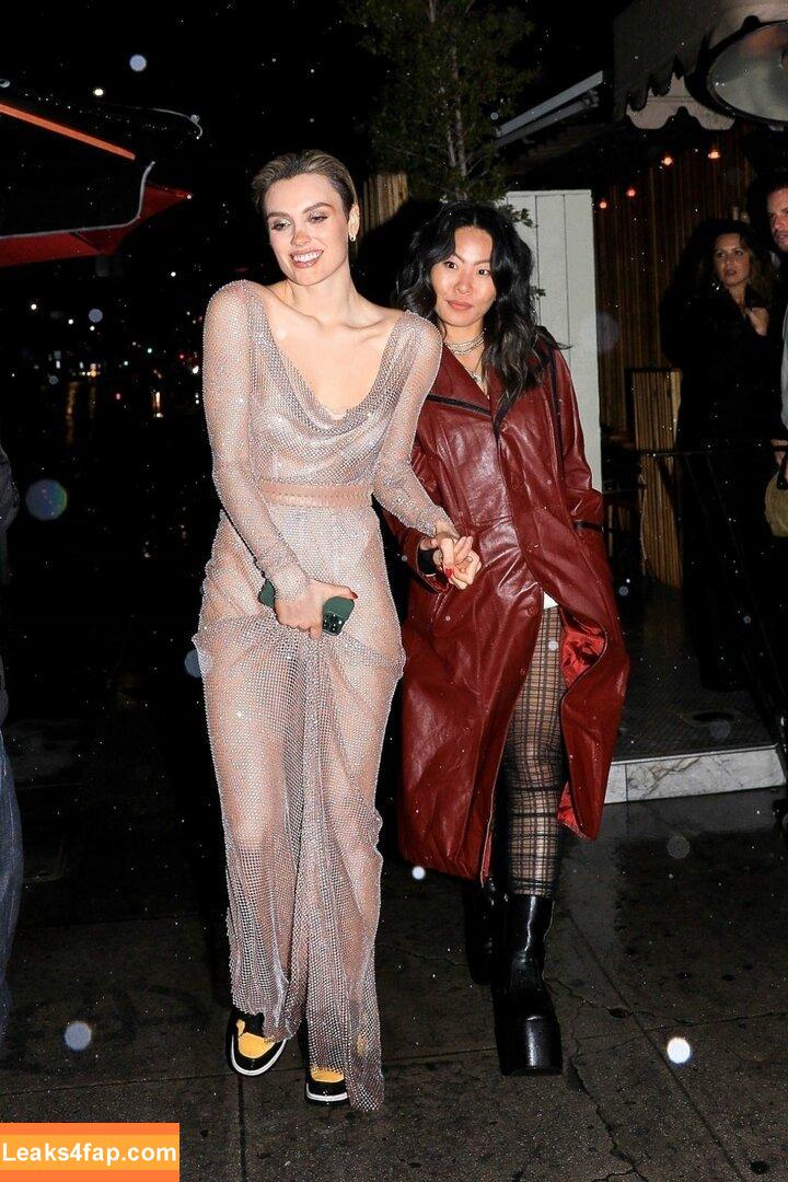 Wallis Day / wallisday leaked photo photo #0038