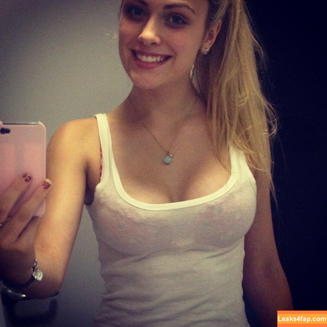 Wallis Day / wallisday leaked photo photo #0056