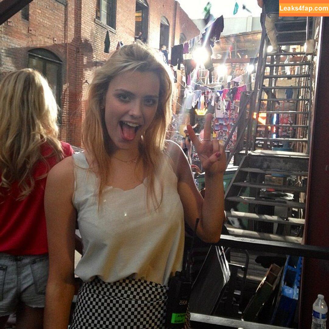 Wallis Day / wallisday leaked photo photo #0075