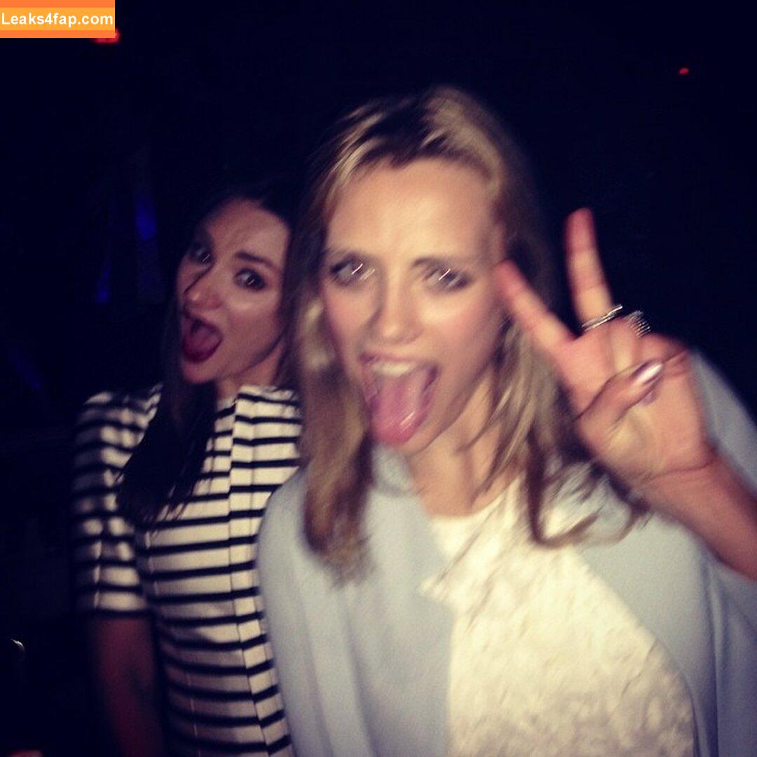 Wallis Day / wallisday leaked photo photo #0080