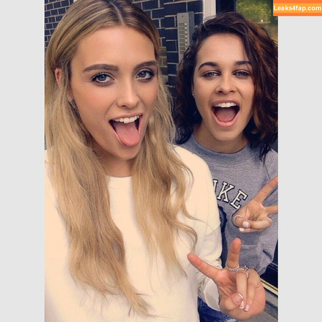 Wallis Day / wallisday leaked photo photo #0088