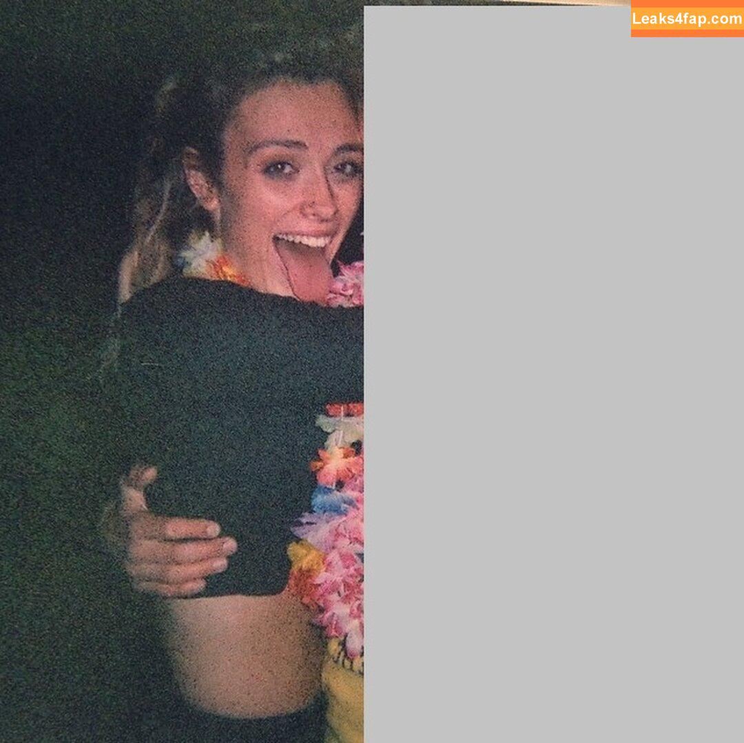 Wallis Day / wallisday leaked photo photo #0091