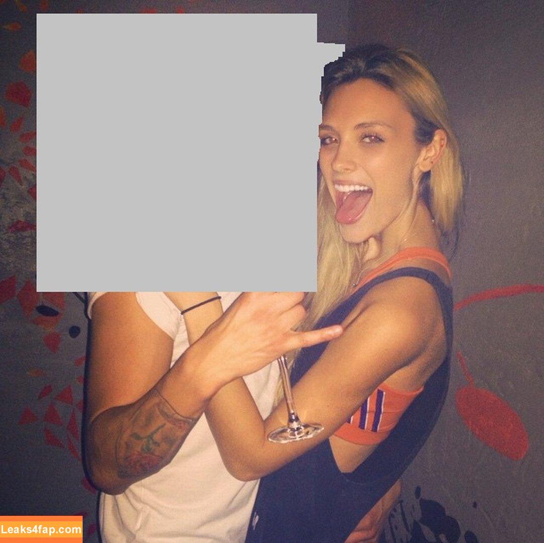 Wallis Day / wallisday leaked photo photo #0092