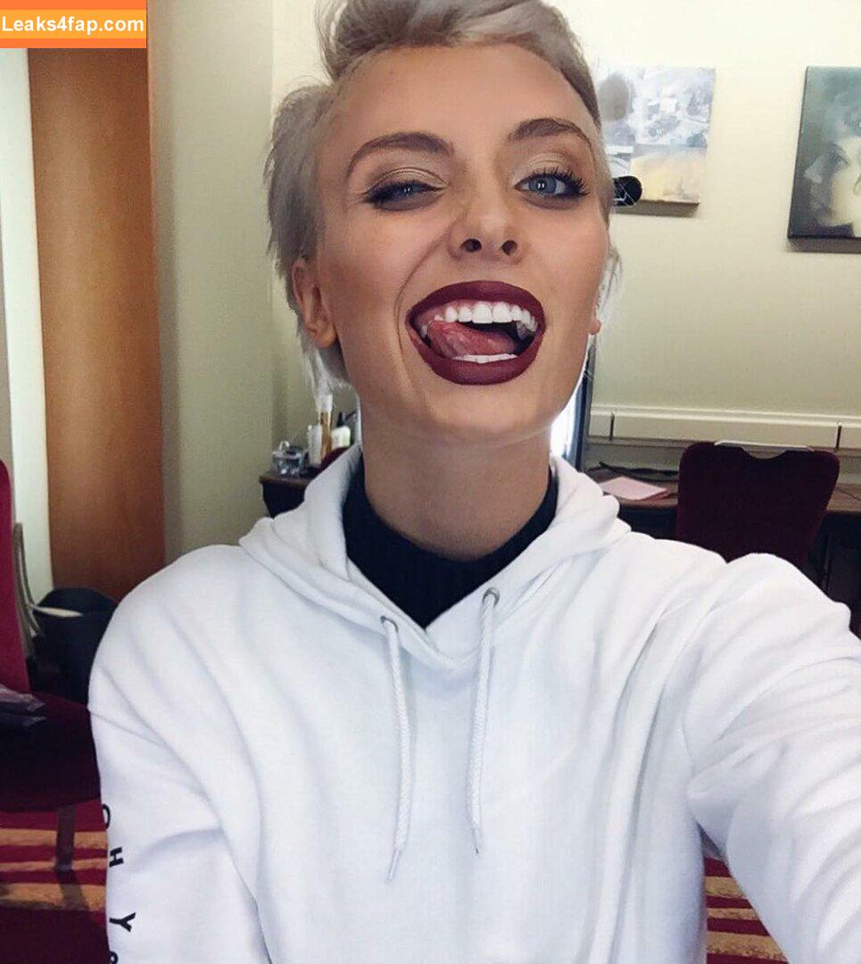 Wallis Day / wallisday leaked photo photo #0111