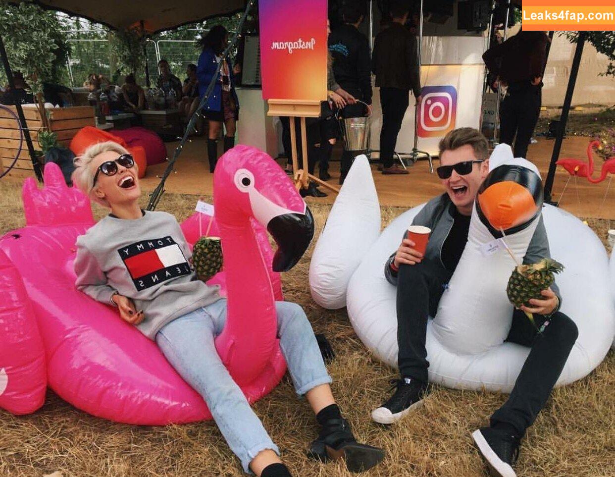 Wallis Day / wallisday leaked photo photo #0177