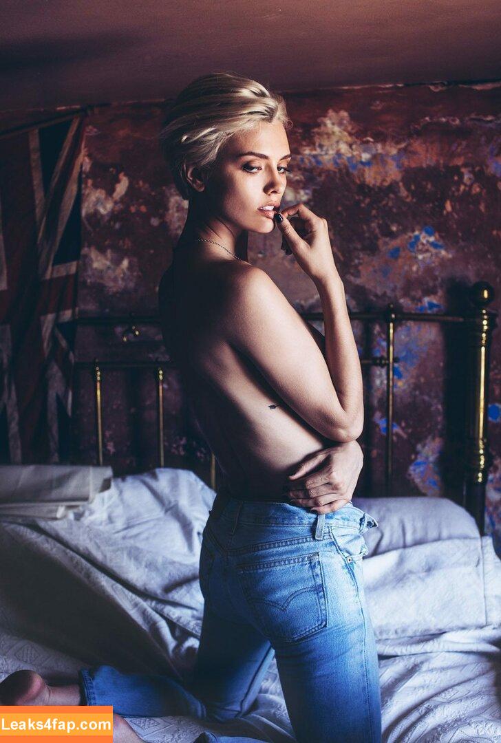 Wallis Day / wallisday leaked photo photo #0199