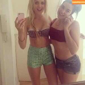 Wallis Day photo #0055