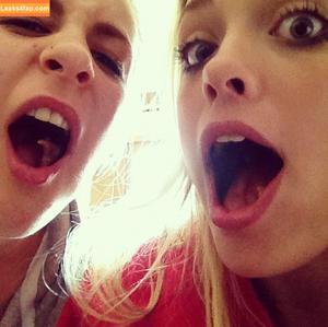 Wallis Day photo #0060