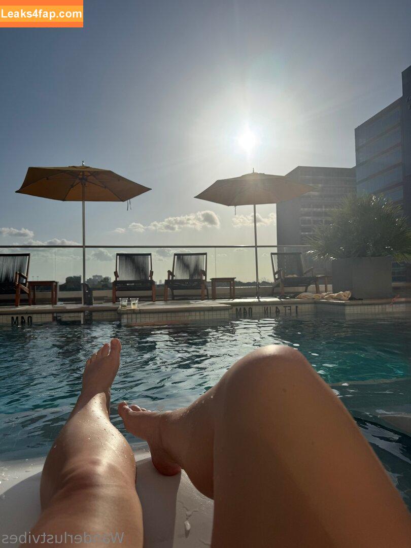 wanderlustvibes / wanderlustvibestribe leaked photo photo #0004