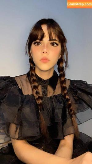 WandinhaAddams photo #0001