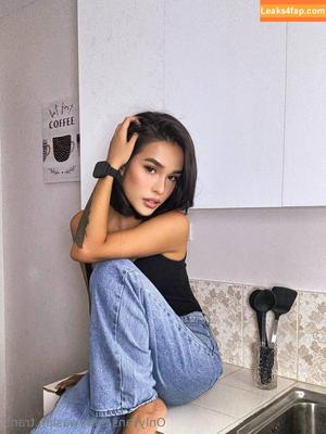wasian.trans photo #0014