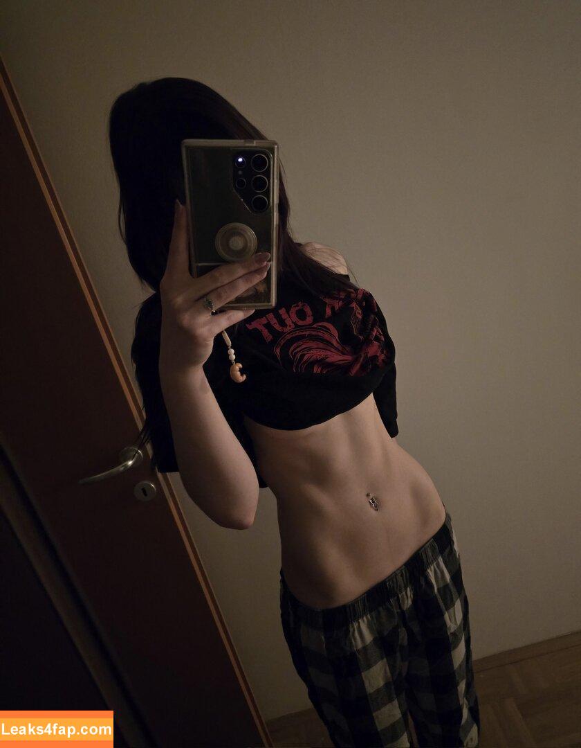 weeniestwee / deetofficial leaked photo photo #0022