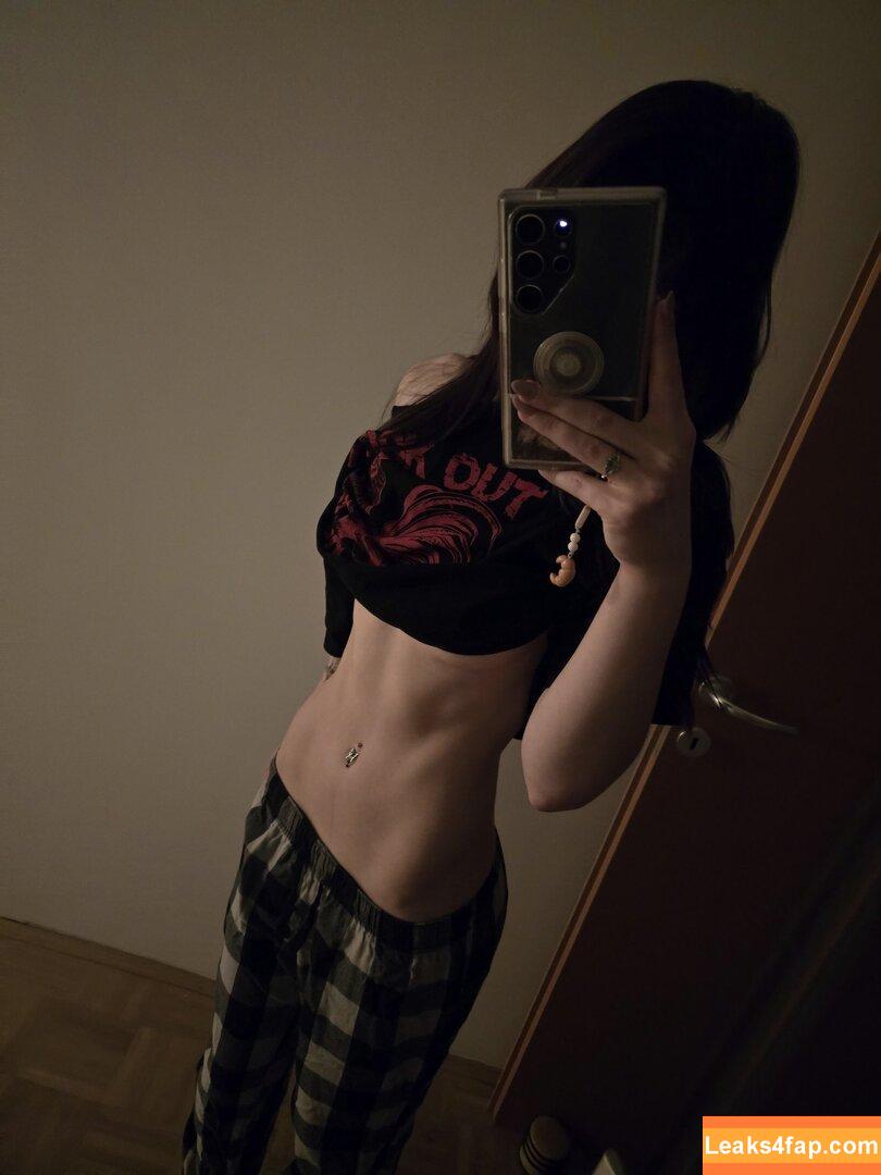 weeniestwee / deetofficial leaked photo photo #0023
